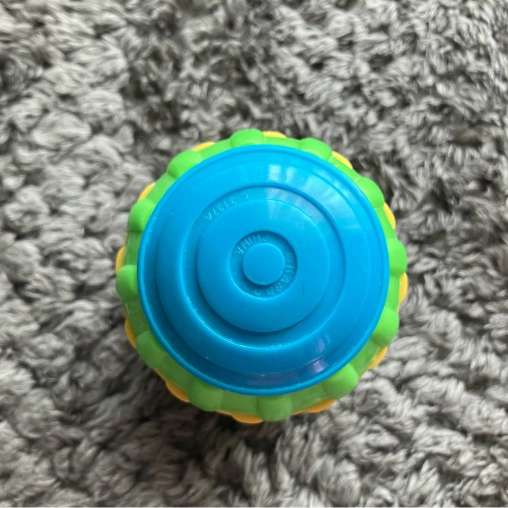 Playskool Busy Basics BUSY BALL Baby Toy Plastic Rhythm & Sound Replacement Ball
